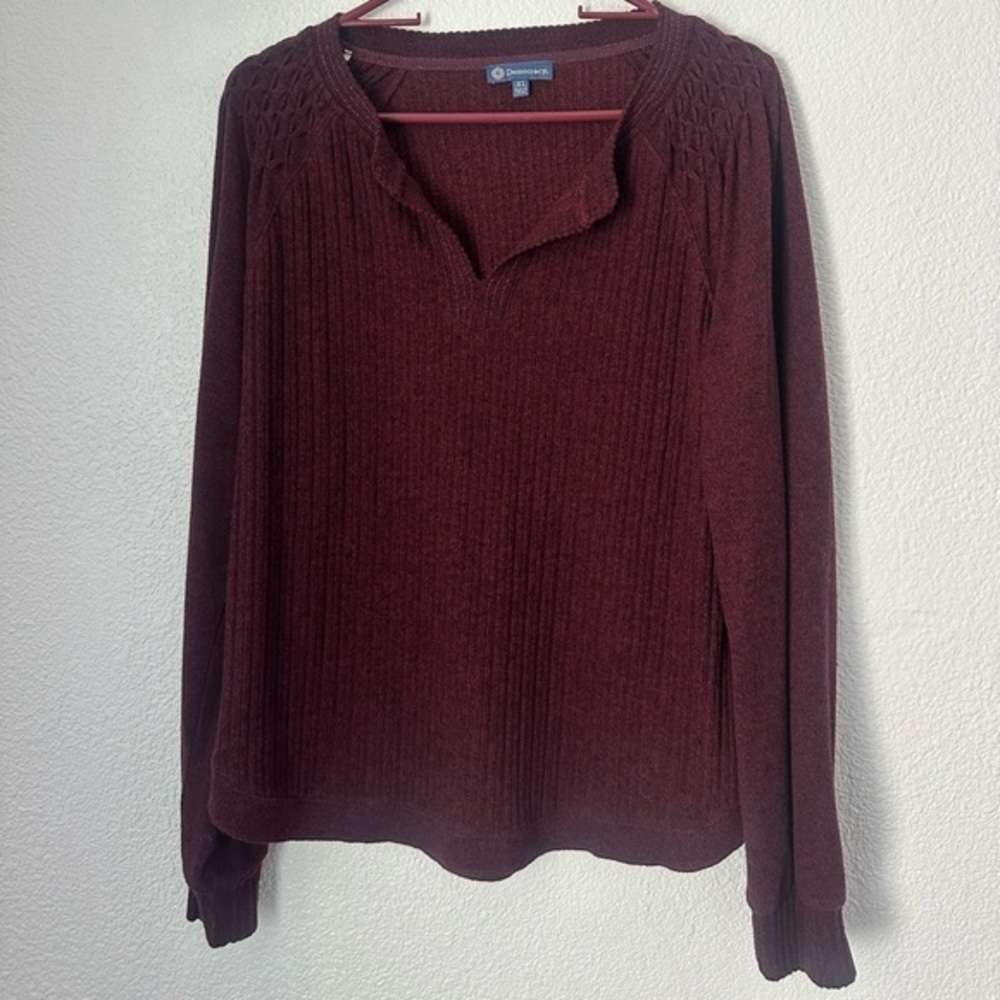 Democracy Sweater Women’s XL Maroon V-Neck Long Sleeve Pullover Top